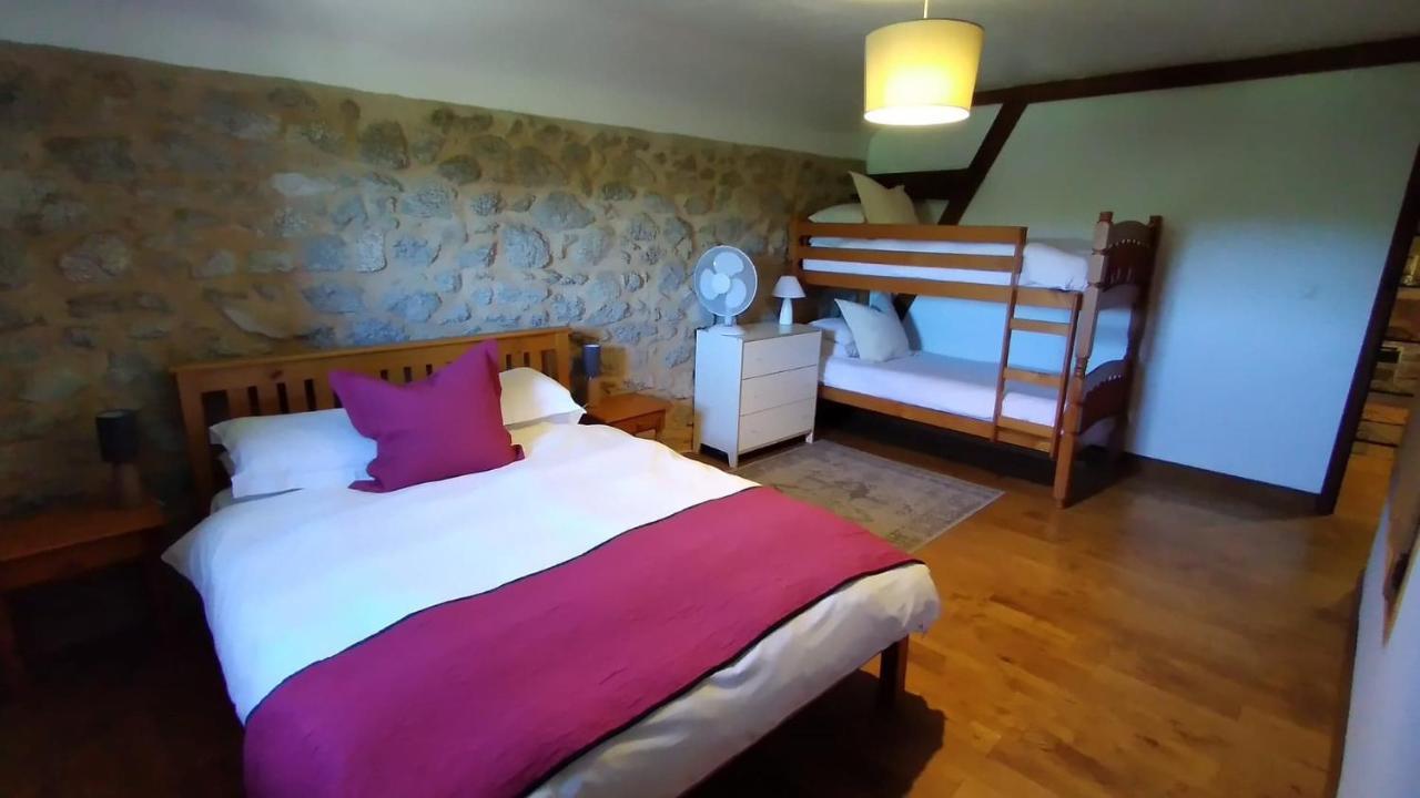The Railway Cottage - Characterful And Comfortable Holiday Cottage Piégut-Pluviers Dış mekan fotoğraf